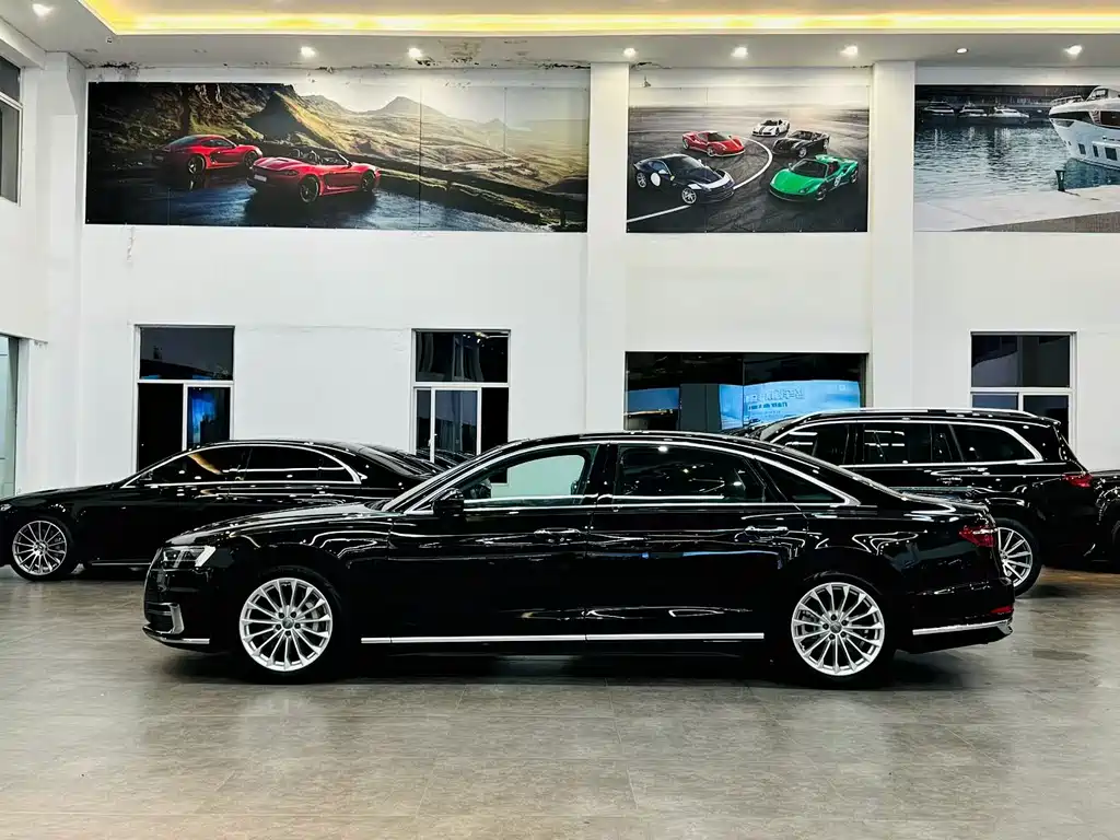 Audi A8 2018 — фото 4
