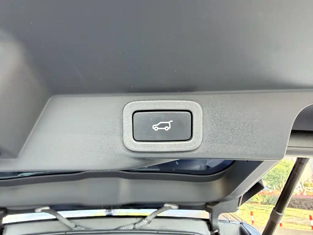 Land Rover Sport 2018 — фото 15
