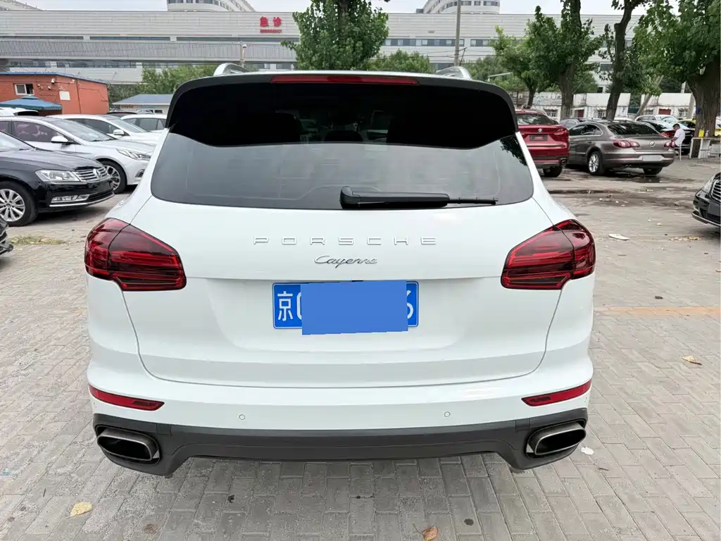 Porsche Cayenne 2017 — фото 15