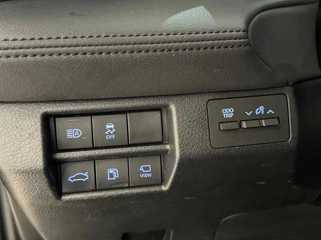 Toyota Avalon 2020 — фото 15