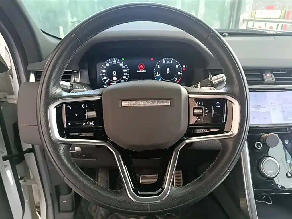 Land Rover Discovery Sport 2022 — фото 11