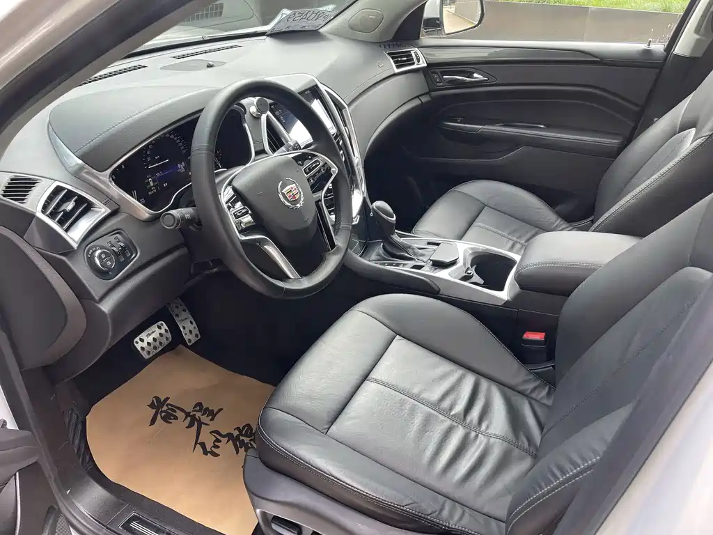 Cadillac SRX 2016 — фото 6