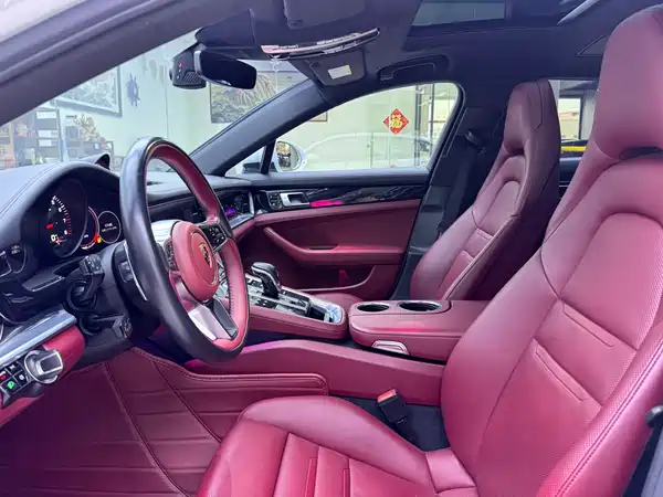 Porsche Panamera 2019