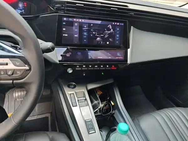Peugeot 408X 2024