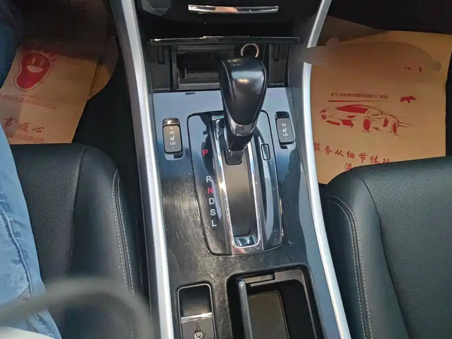 Honda Accord 2018 — фото 16