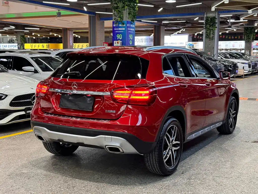 Mercedes-Benz GLA 2018