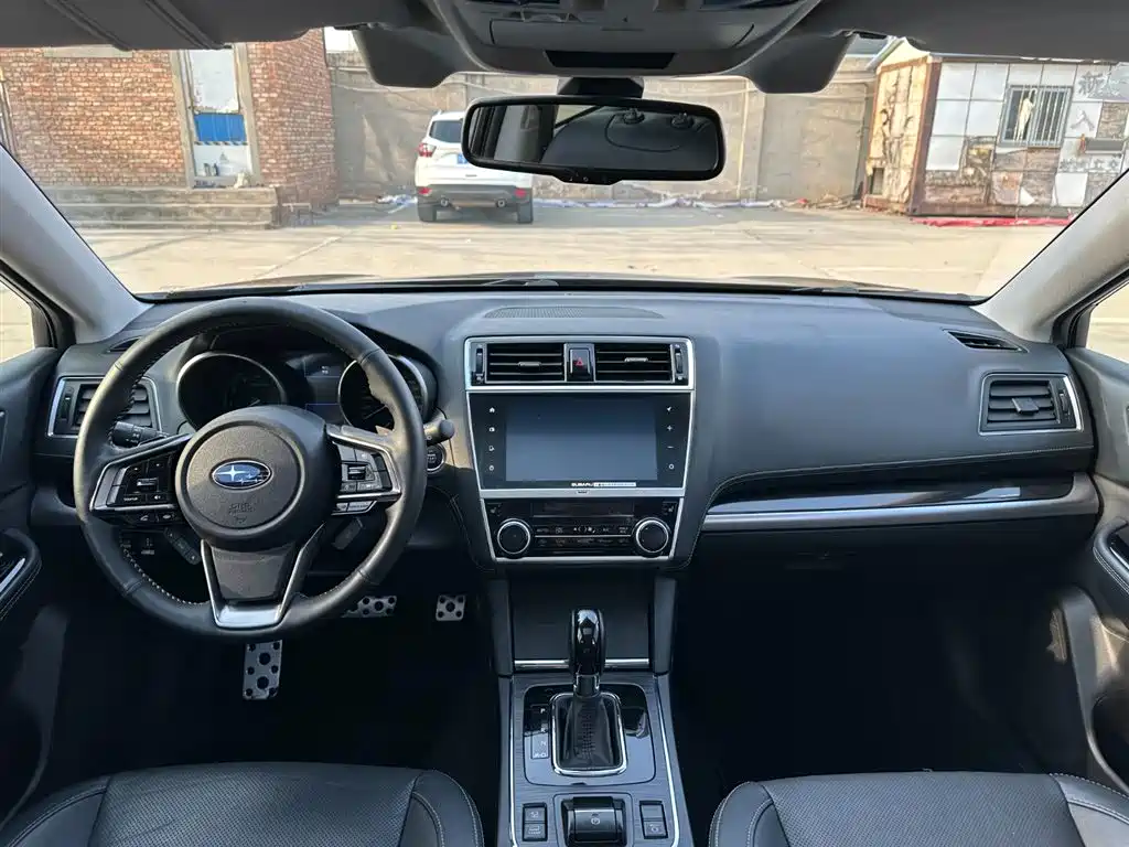 Subaru Outback 2020 — фото 10