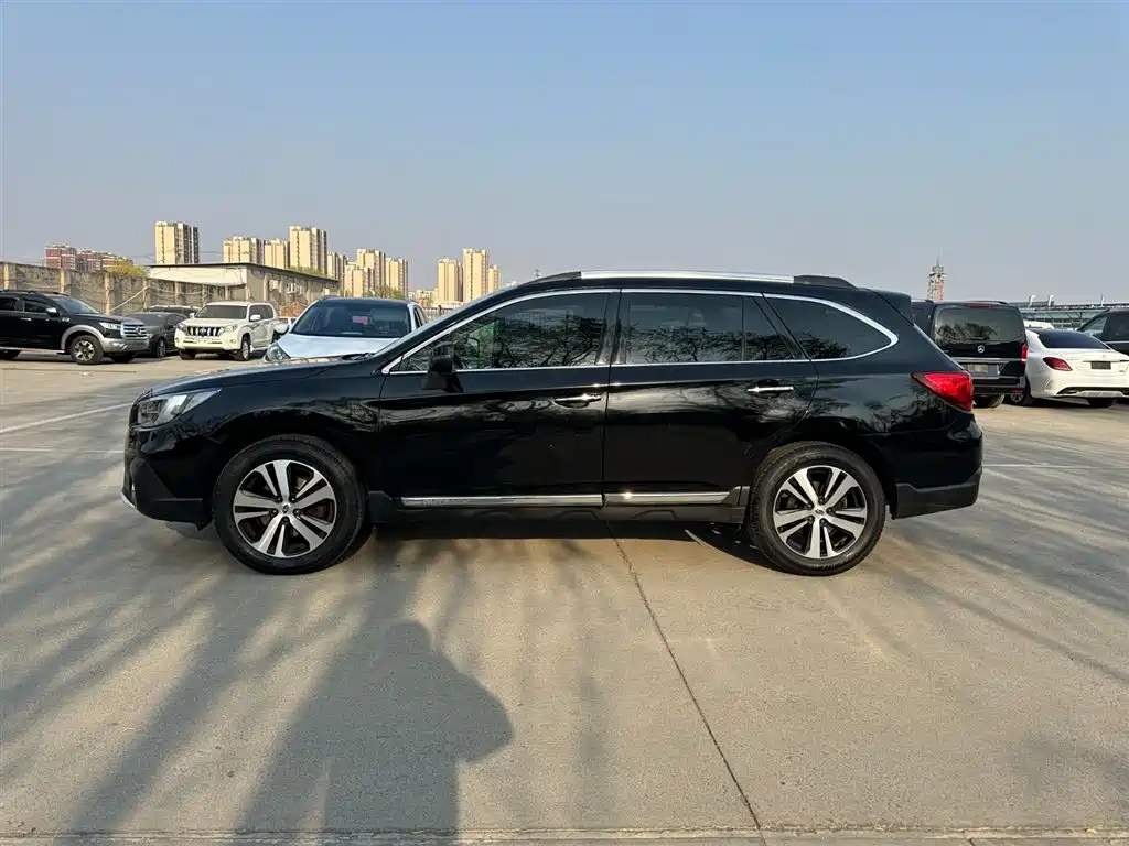 Subaru Outback 2020 — фото 7