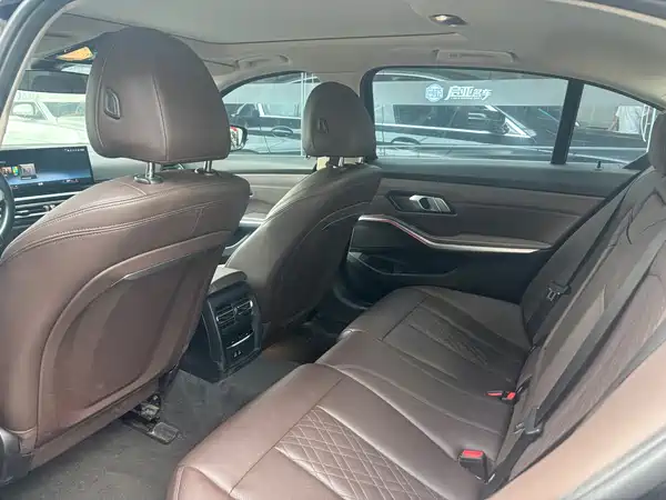 BMW i3 2022