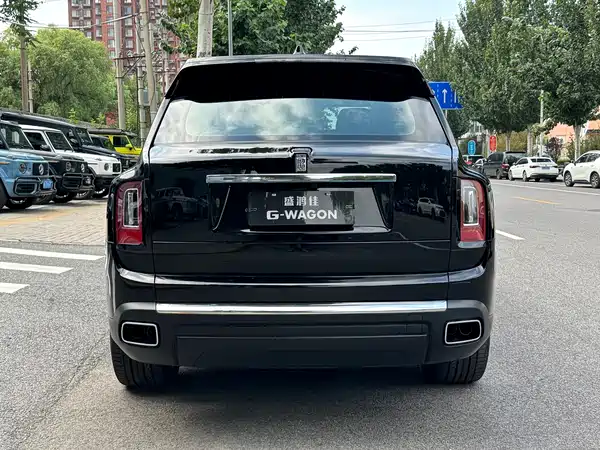 Rolls-Royce Cullinan 2021