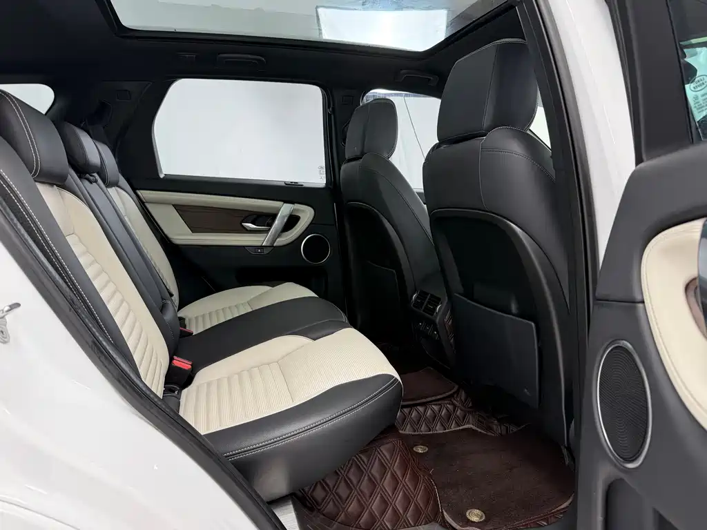 Land Rover Discovery Sport 2021 — фото 6