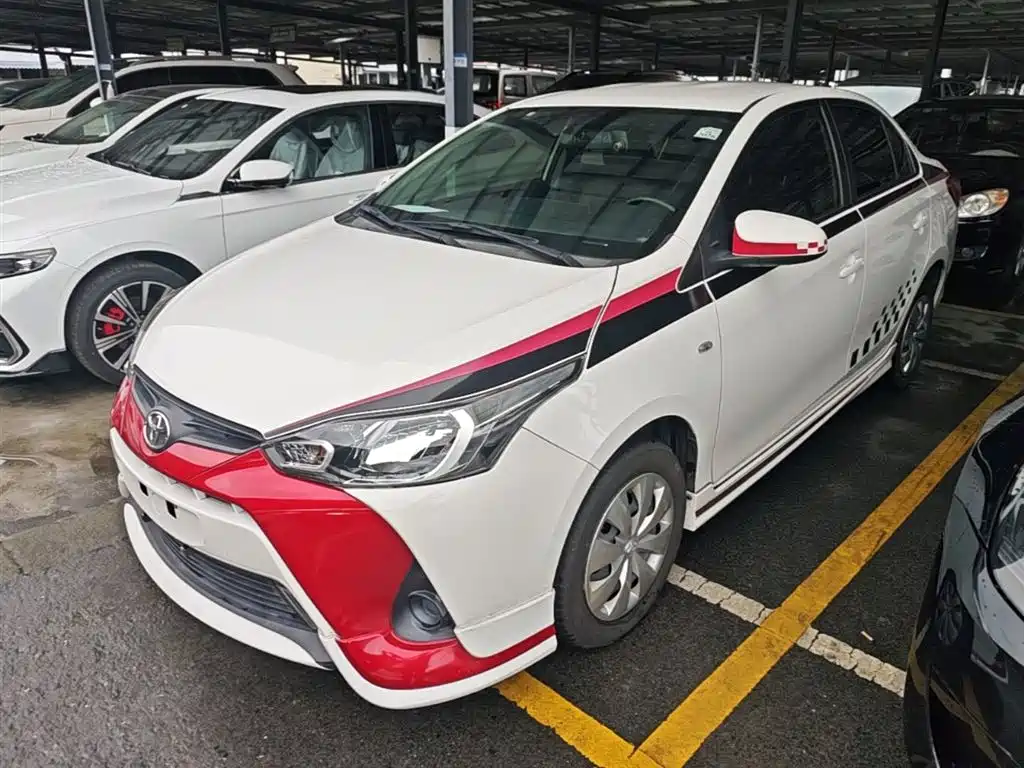 Toyota Yaris L 2018 — фото 2