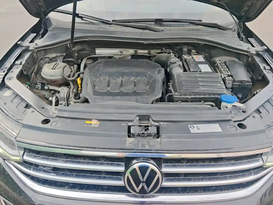 Volkswagen Tiguan L 2023 — фото 10
