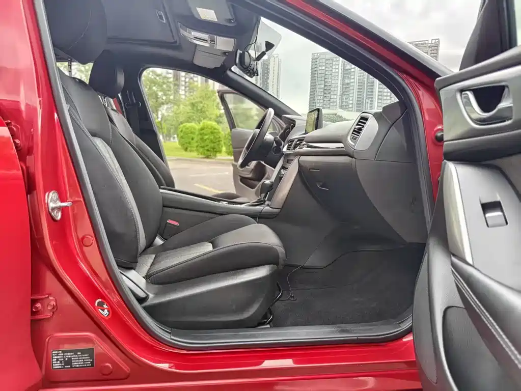 Mazda CX-4 2018 — фото 18