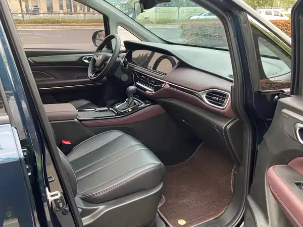 GAC Trumpchi M6 2024
