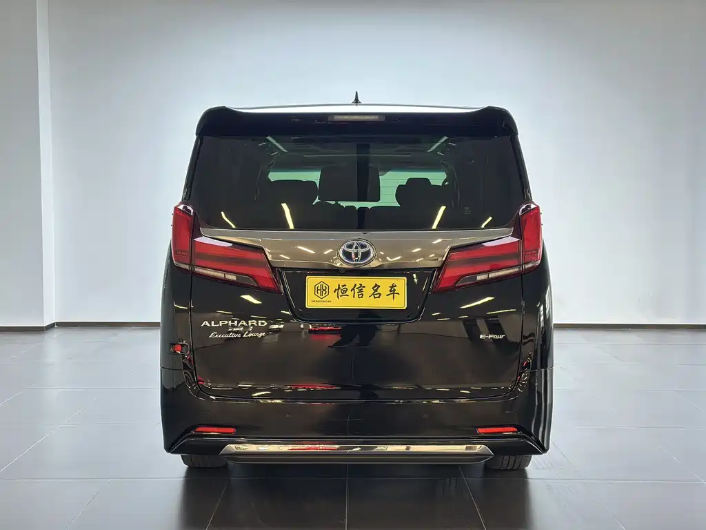 Toyota Alphard 2022 — фото 4