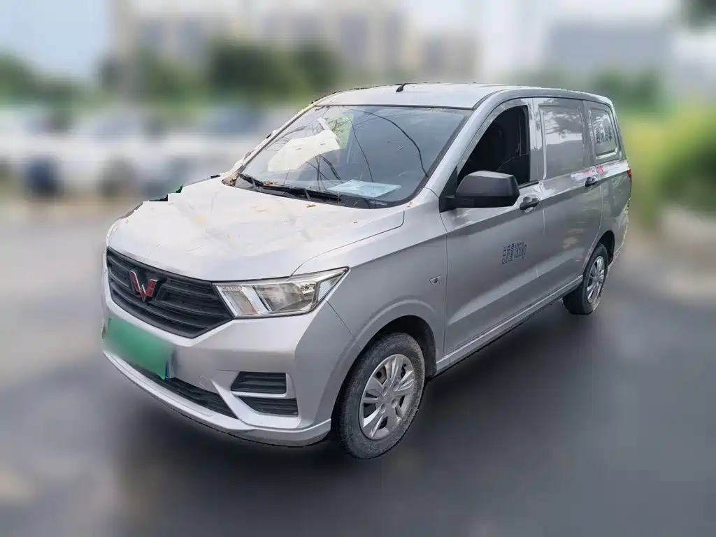 Wuling Hongguang 2019 — фото 2