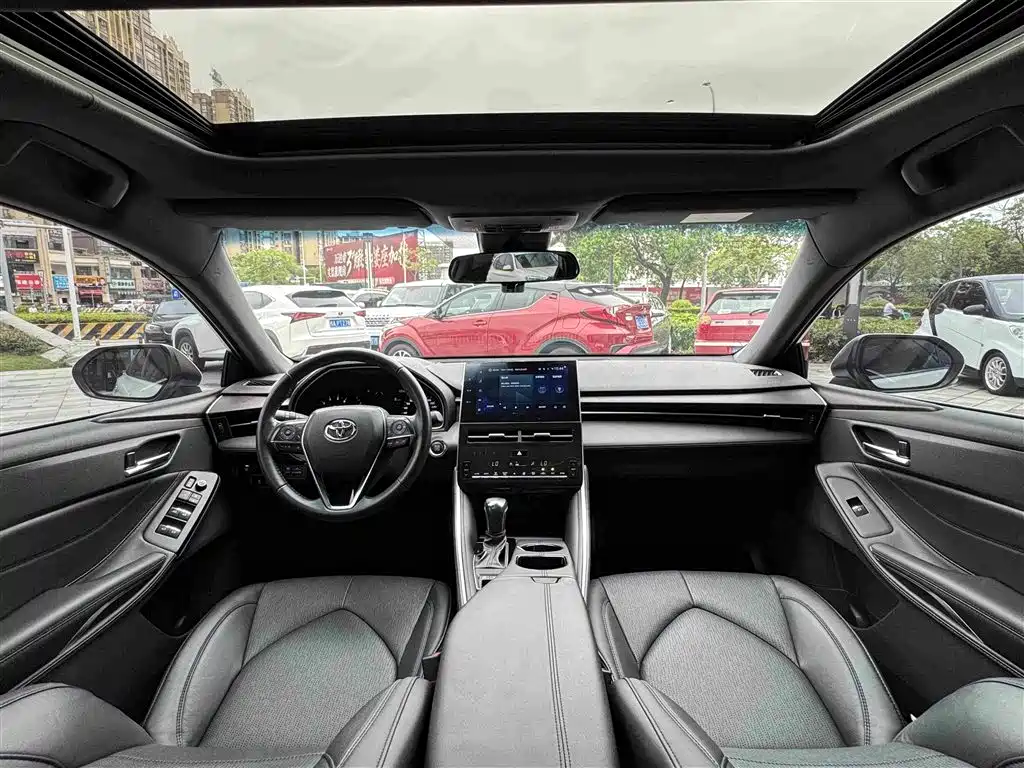 Toyota Avalon 2023 — фото 15