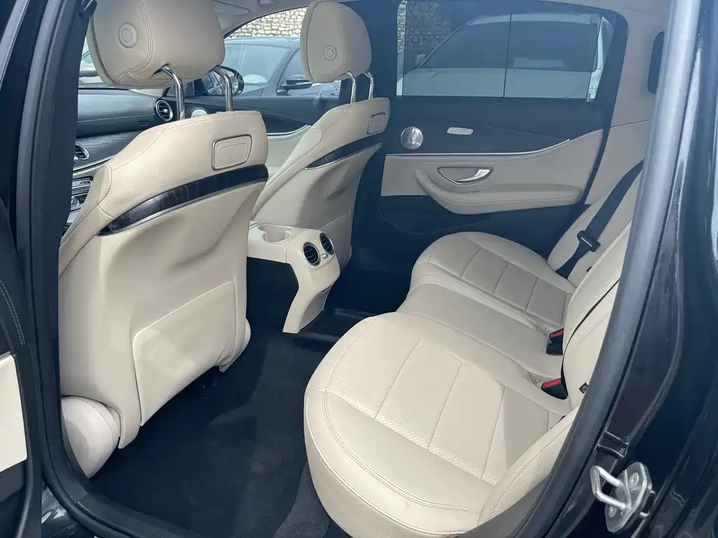 Mercedes-Benz E-Class 2017