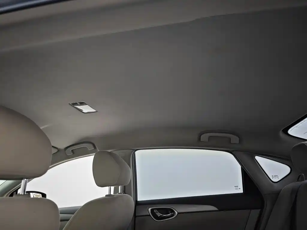 Nissan Sylphy 2013 — фото 18