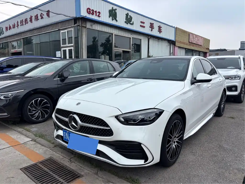 Mercedes-Benz C-Class 2023
