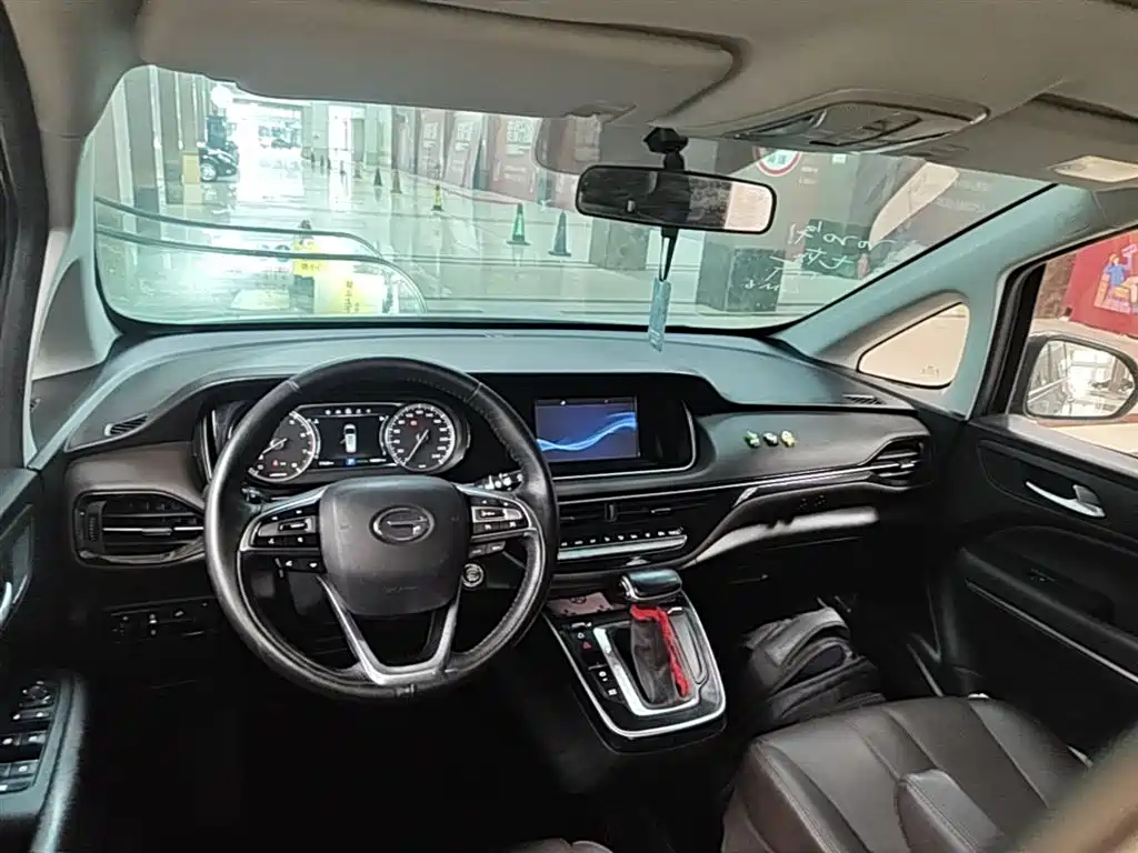 GAC Motor Trumpchi M6 2020 — фото 10