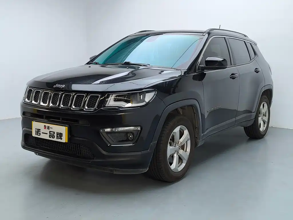 Jeep Compass 2019 — фото 1