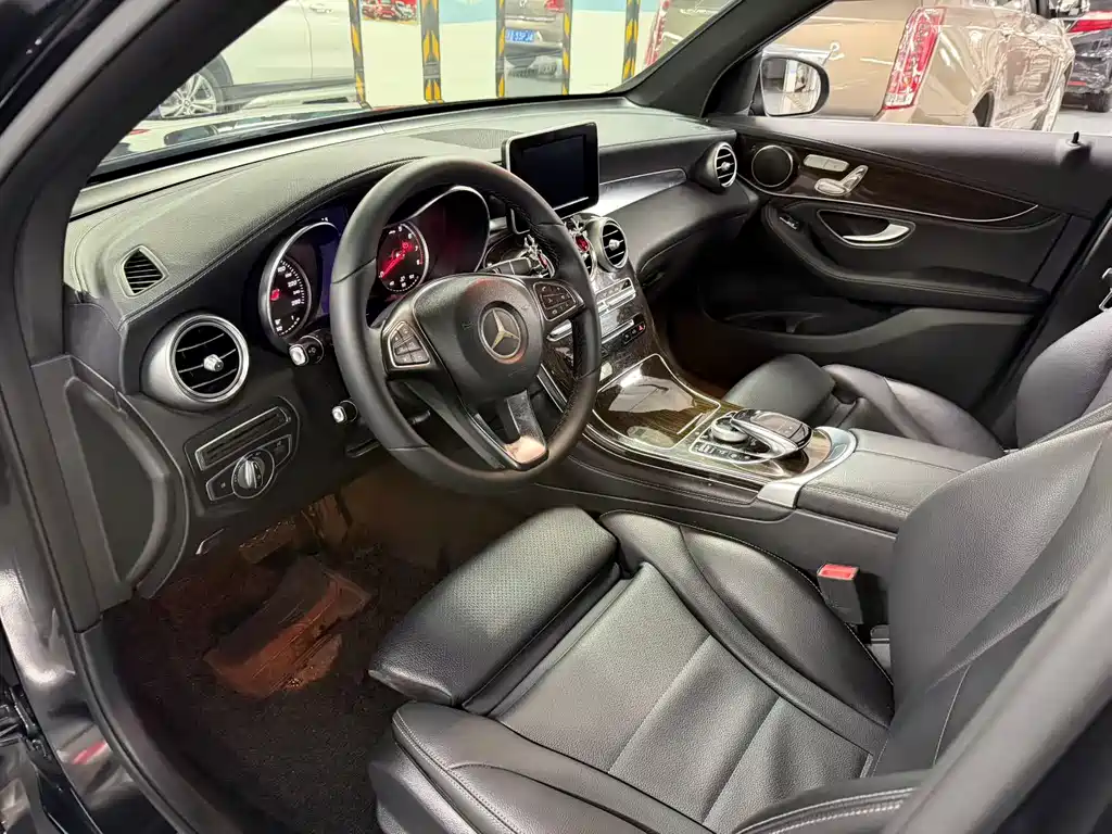 Mercedes-Benz GLC 2017