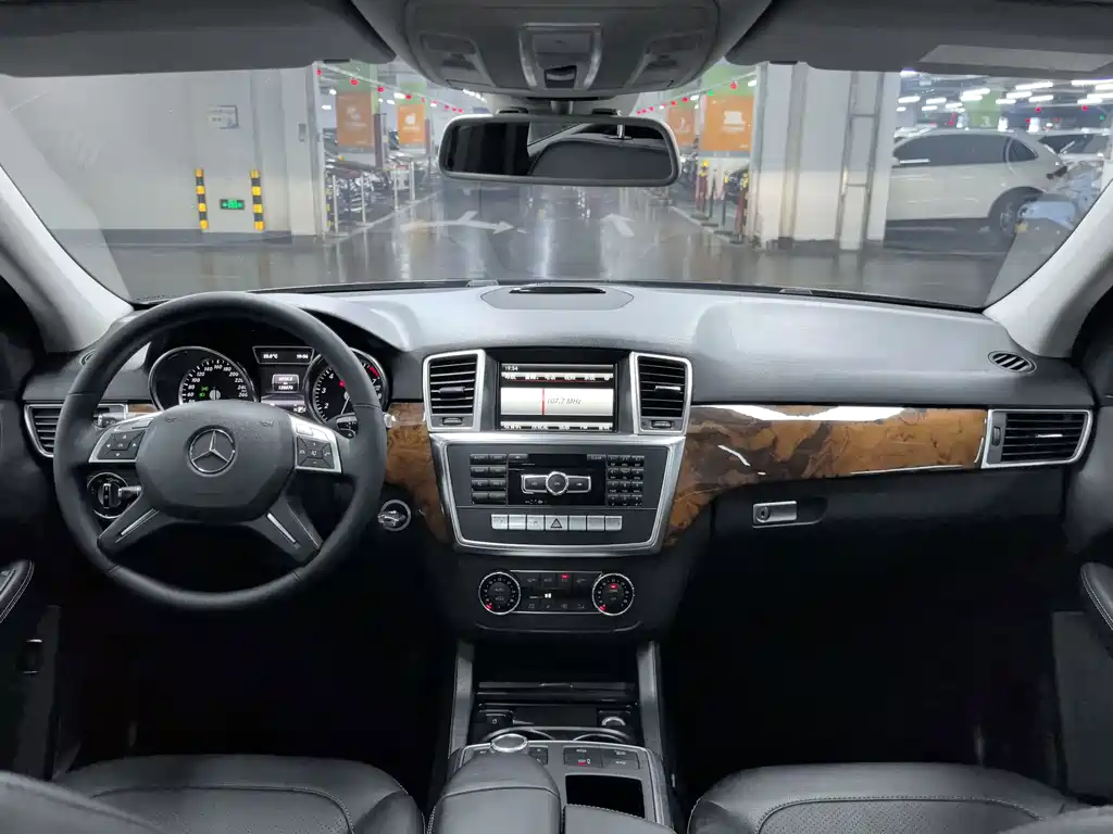 Mercedes-Benz M-Class 2013