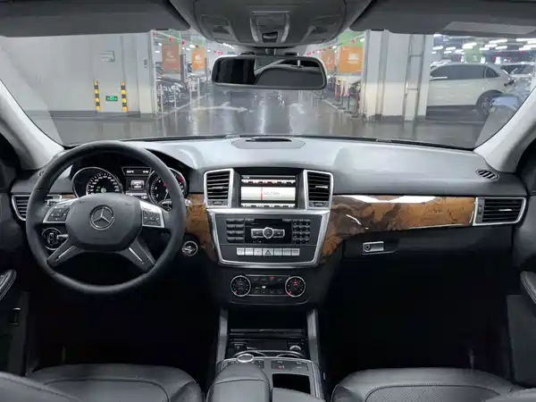 Mercedes-Benz M-Class 2013