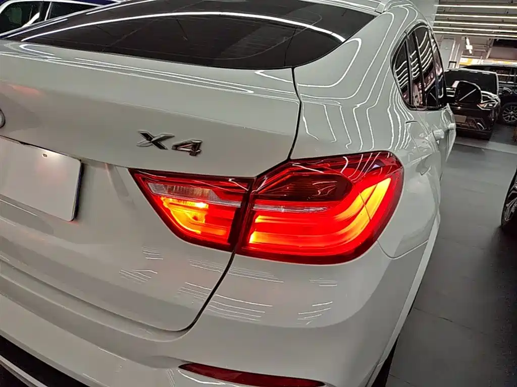 BMW X4 2018 — фото 8