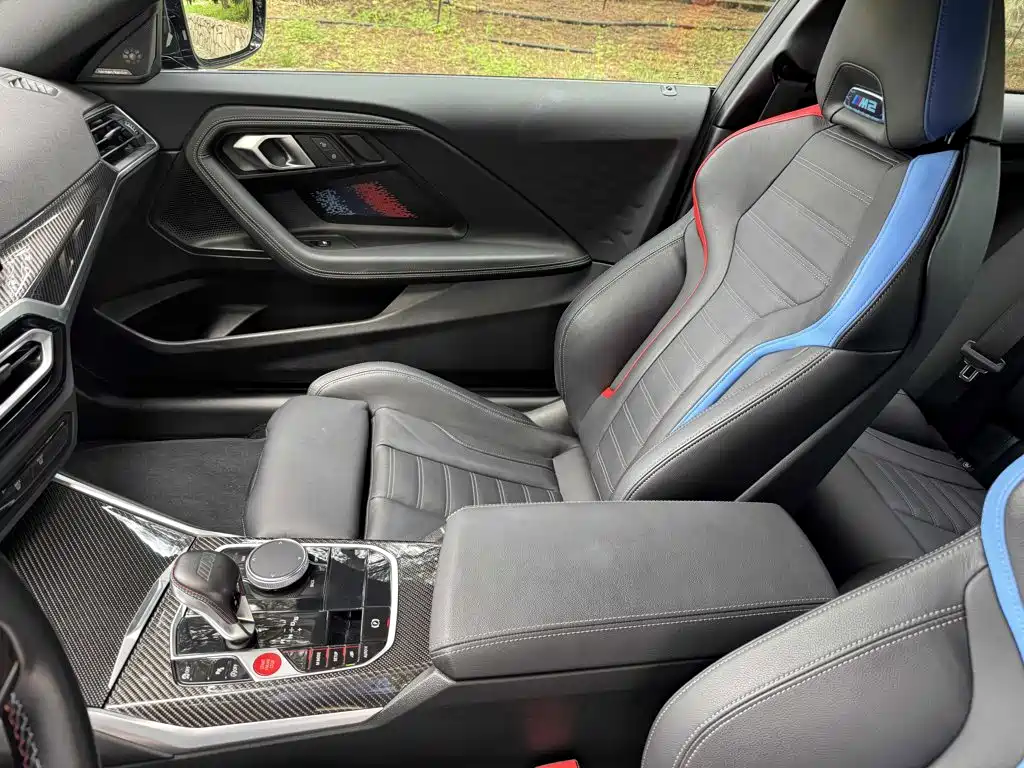 BMW M2 2025 — фото 13