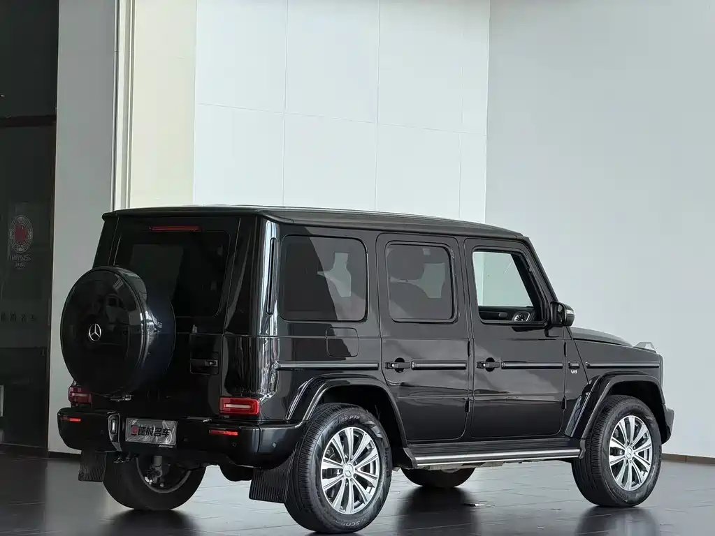 Mercedes-Benz G-Class 2023 — фото 14