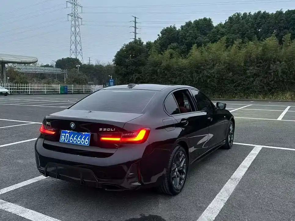 BMW 3 Series 2025