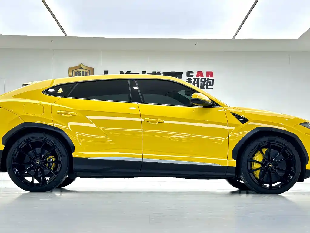 Lamborghini Urus 2019 — фото 4