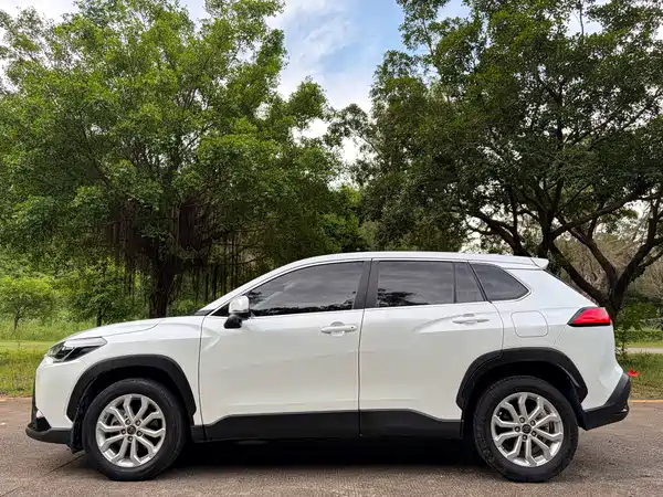 Toyota Frontlander 2023