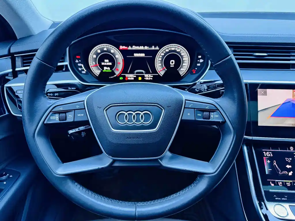 Audi A8 2019 — фото 12