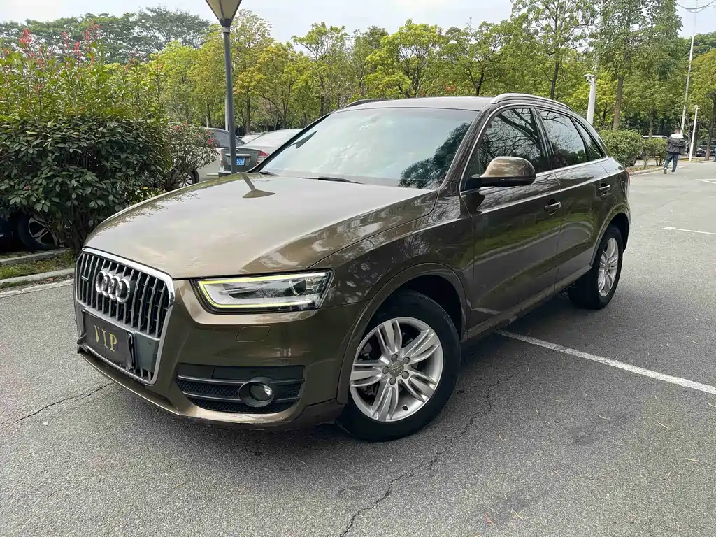 Audi Q3 2015 — фото 1