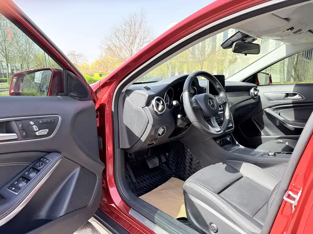 Mercedes-Benz GLA 2019 — фото 11