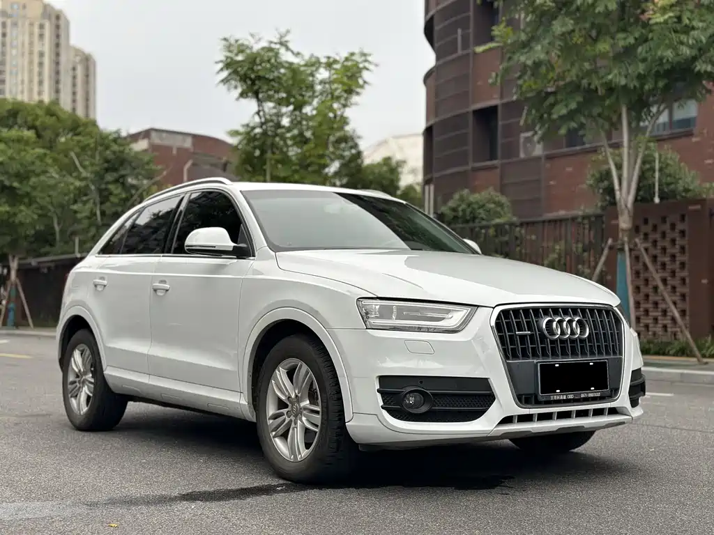 Audi Q3 2015