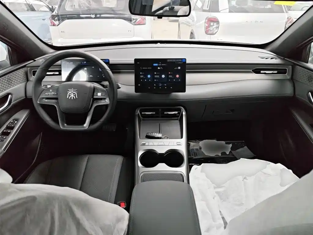 BYD Qin PLUS 2026 — фото 10