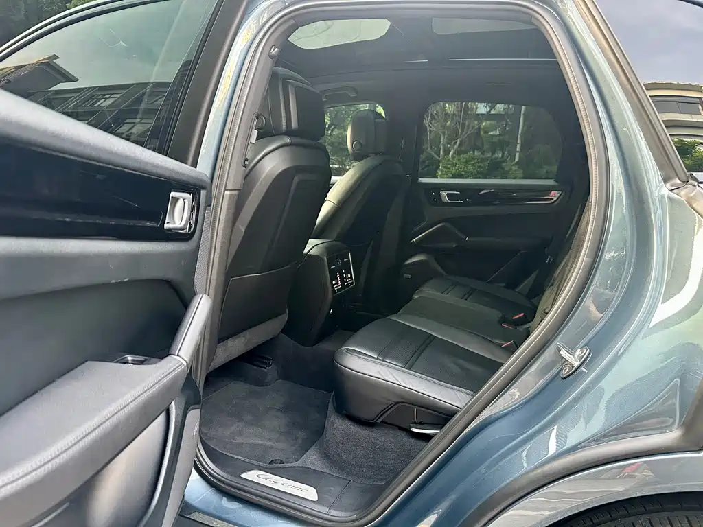 Porsche Cayenne 2018 — фото 14