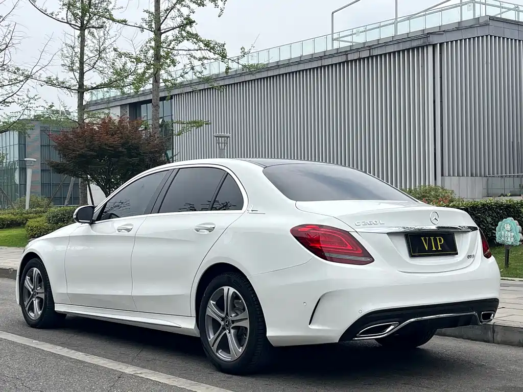 Mercedes-Benz C-Class 2020