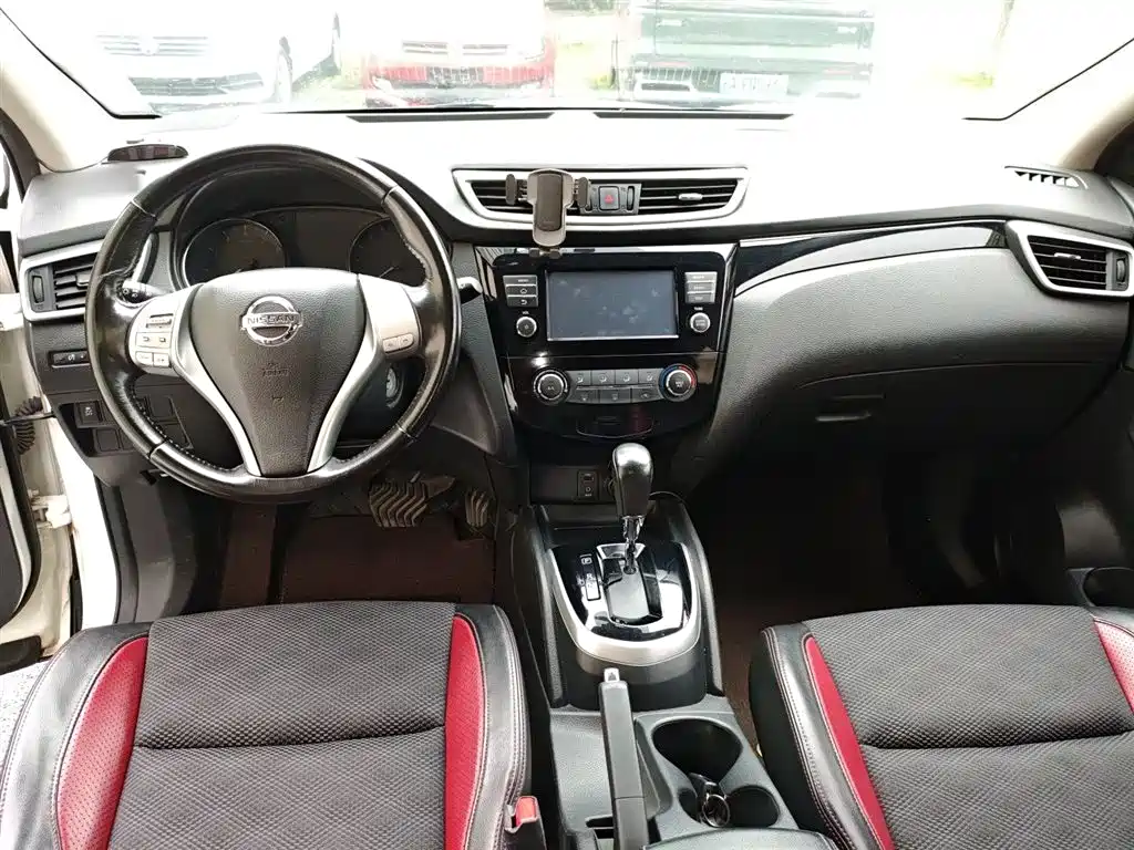 Nissan Qashqai 2018 — фото 10