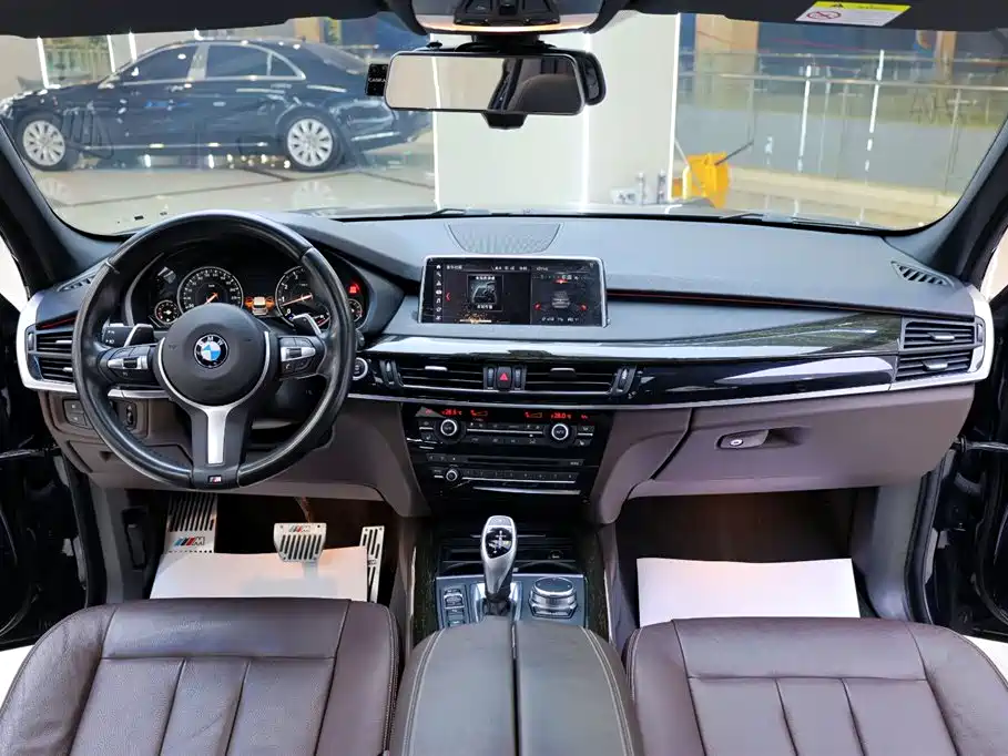 BMW X5 2019 — фото 17