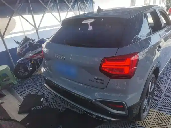 Audi Q2L 2023