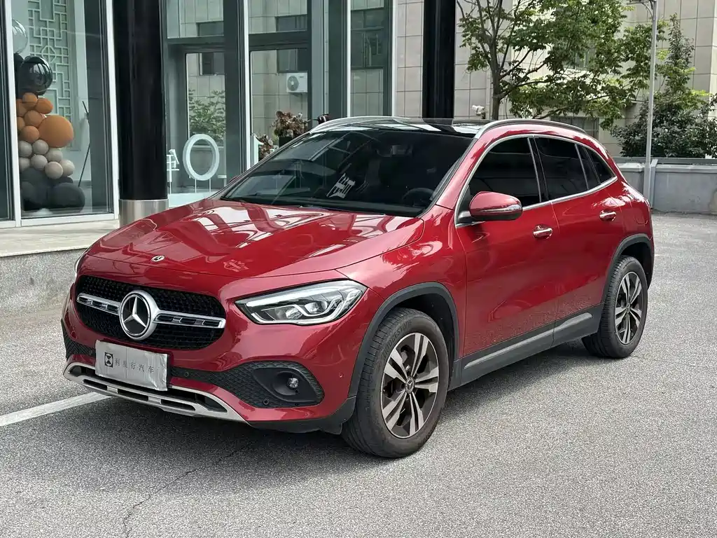 Mercedes-Benz GLA 2021