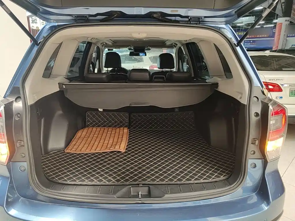 Subaru Forester 2017 — фото 19