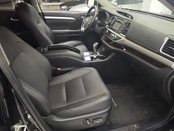 Toyota Highlander 2018