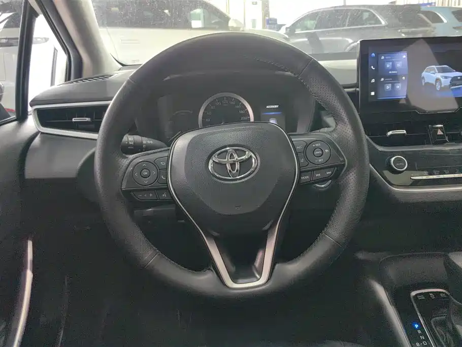Toyota Corolla 2022 — фото 15